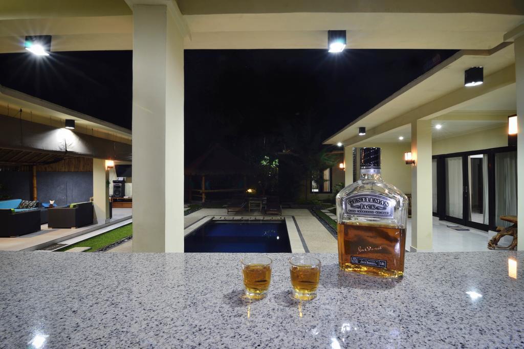 Santai Villa Kuta  Zimmer foto